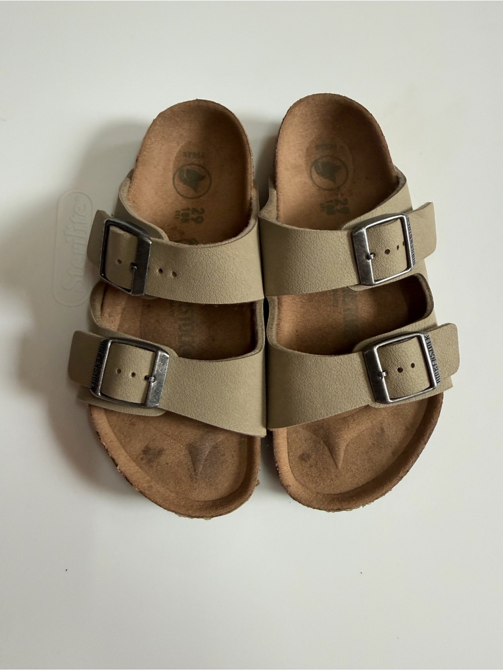 Kids Arizona Sandal in Vegan Leather 29